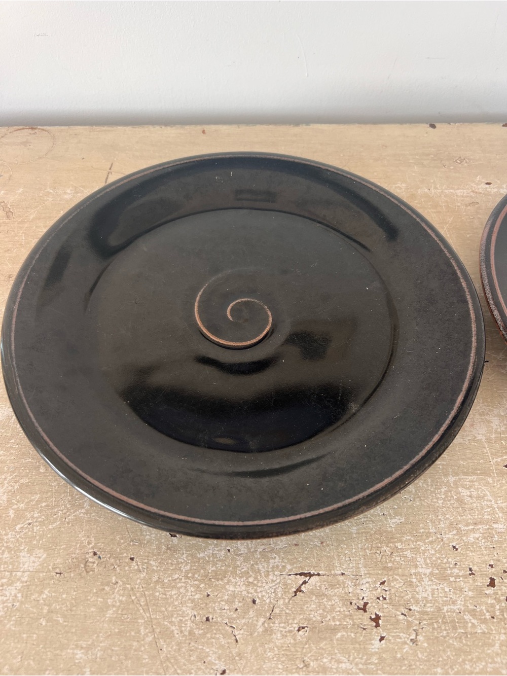 Simon Pearce Belmont Black Dinner Plates 11¼” – Handmade Stoneware – Set of 2